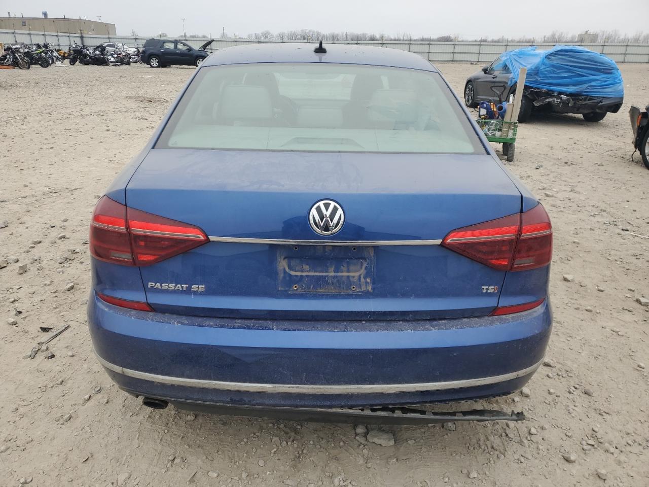 VIN 1VWBT7A39HC014617 2017 VOLKSWAGEN PASSAT no.6