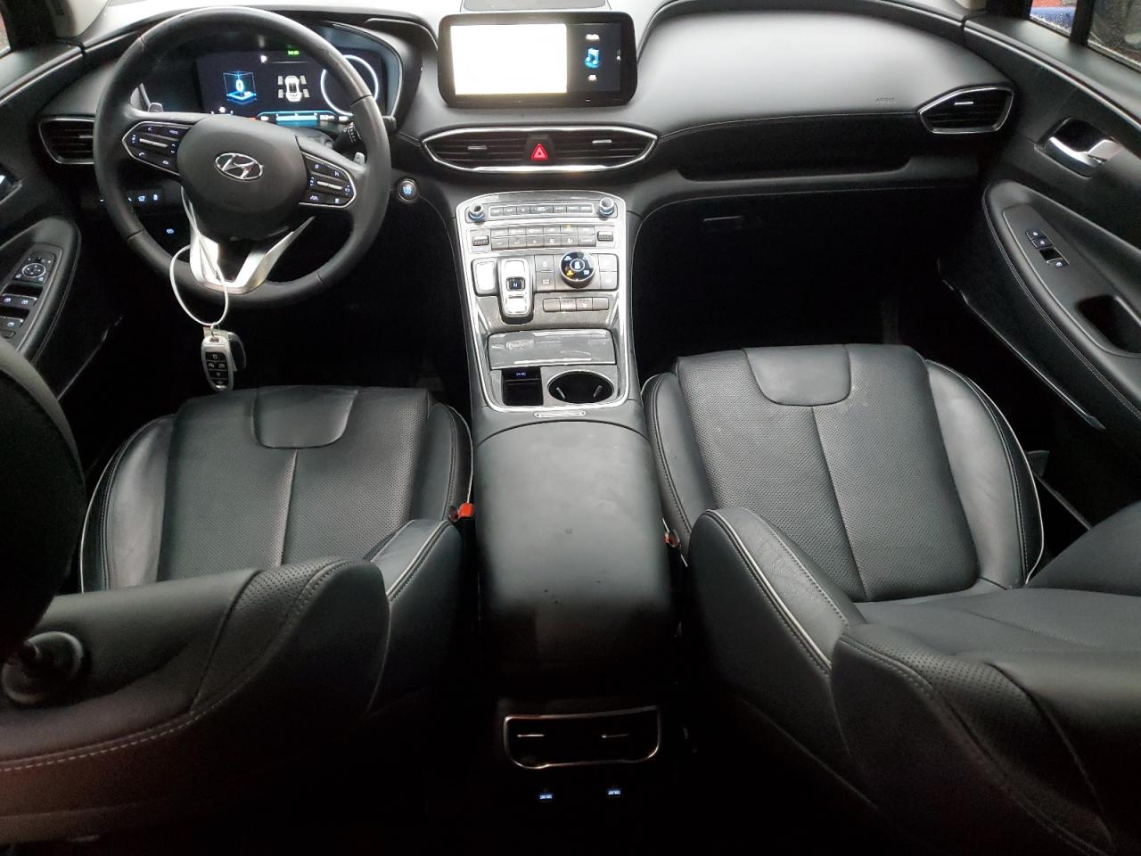 2022 Hyundai Santa Fe - Image 8