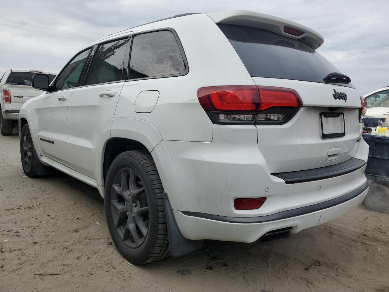 2019 Jeep Grand Cherokee - Image 2