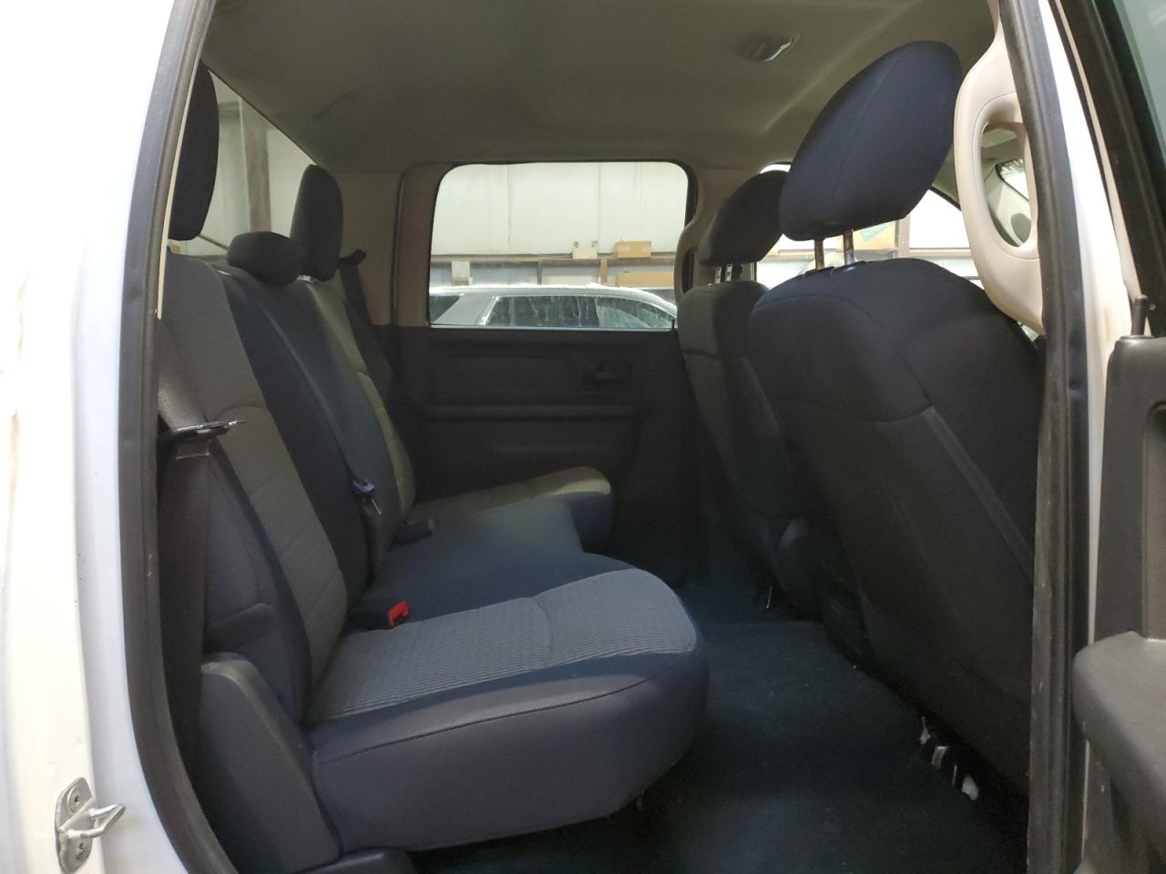 2012 Dodge RAM - Image 10