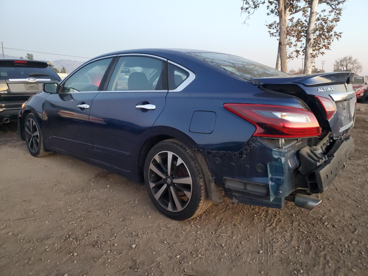 2018 Nissan Altima - Image 2