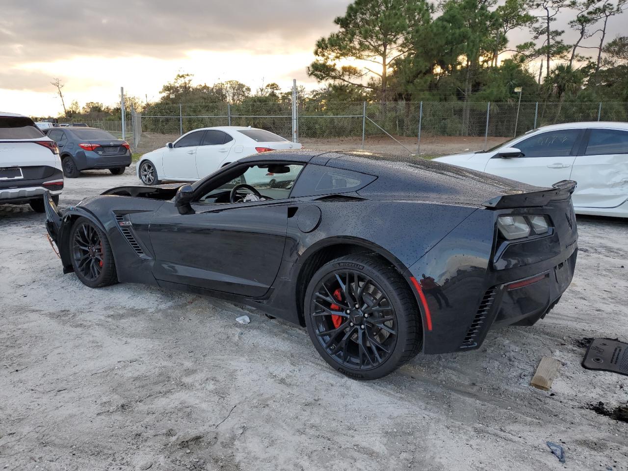 2019 Chevrolet Corvette - Image 2