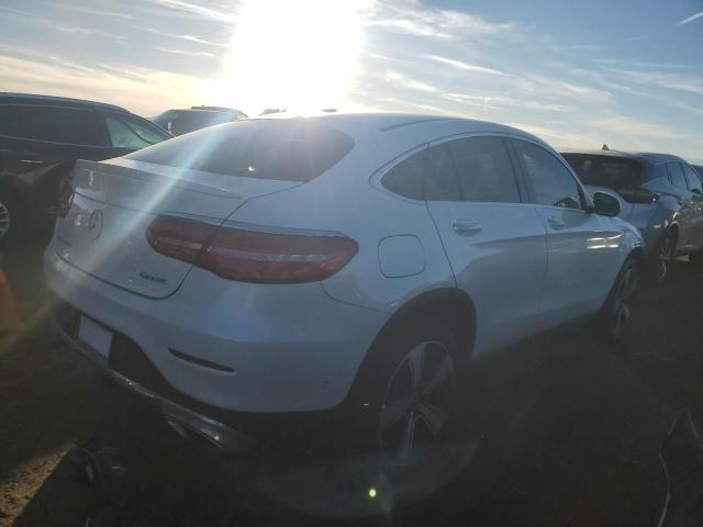  MERCEDES-BENZ GLC-CLASS 2019 Biały