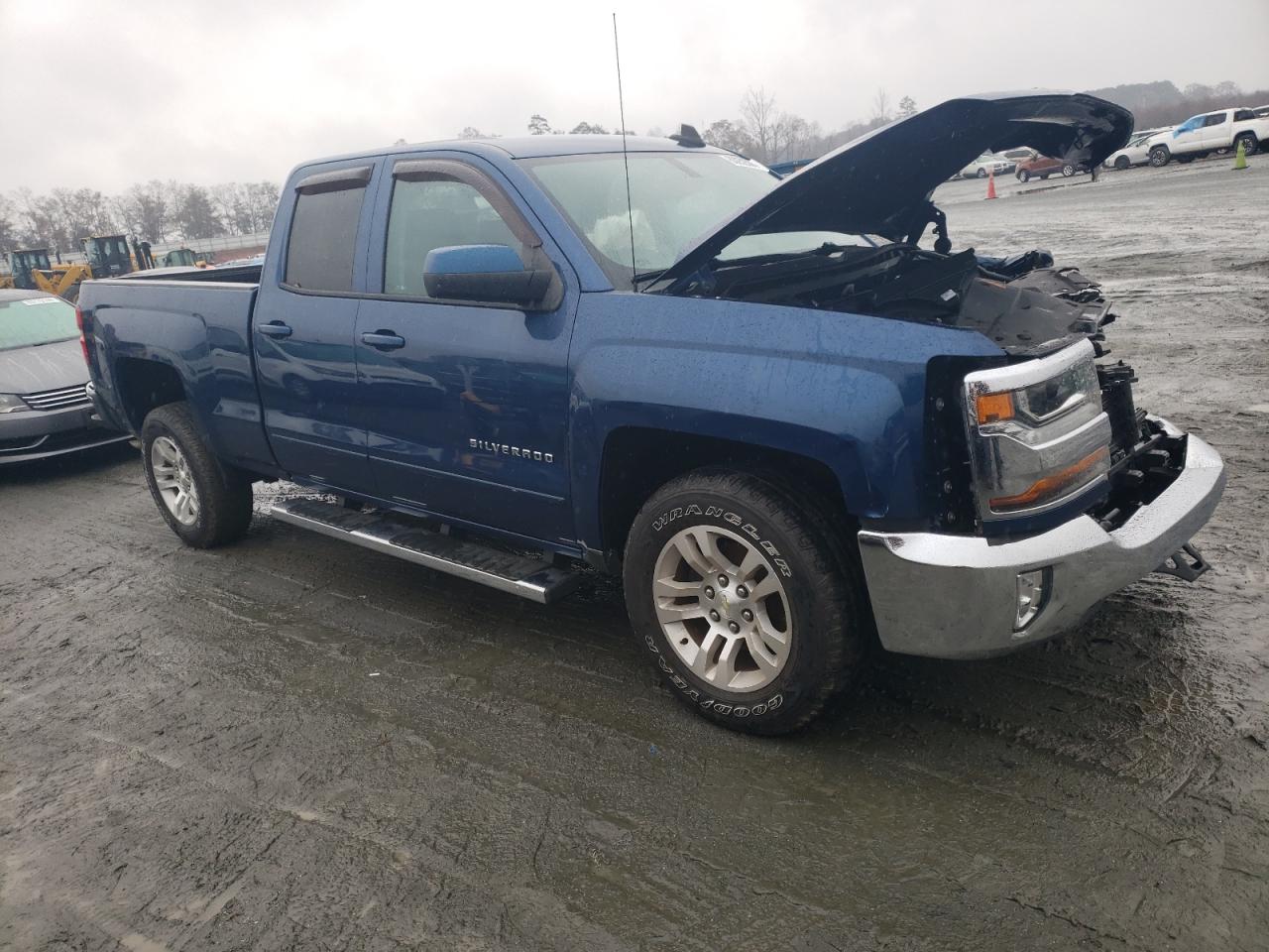 2017 Chevrolet Silverado - Image 4