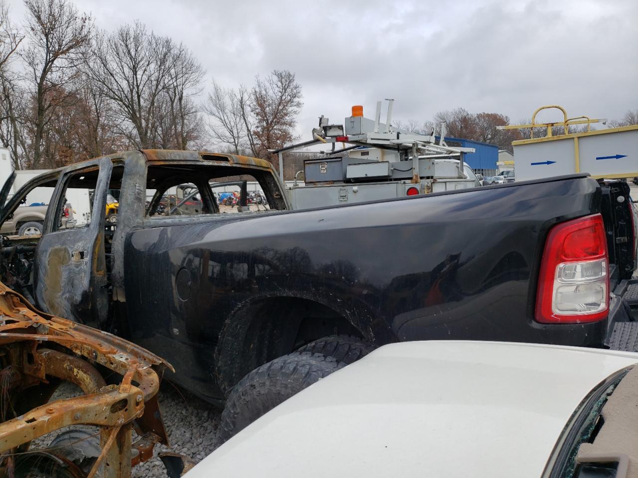 2019 RAM 3500 - Image 2