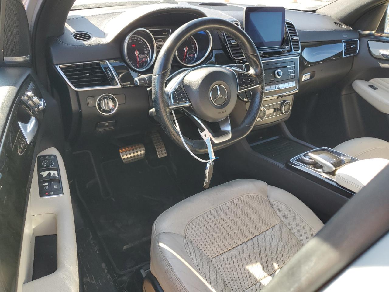2017 Mercedes-Benz GLE - Image 8