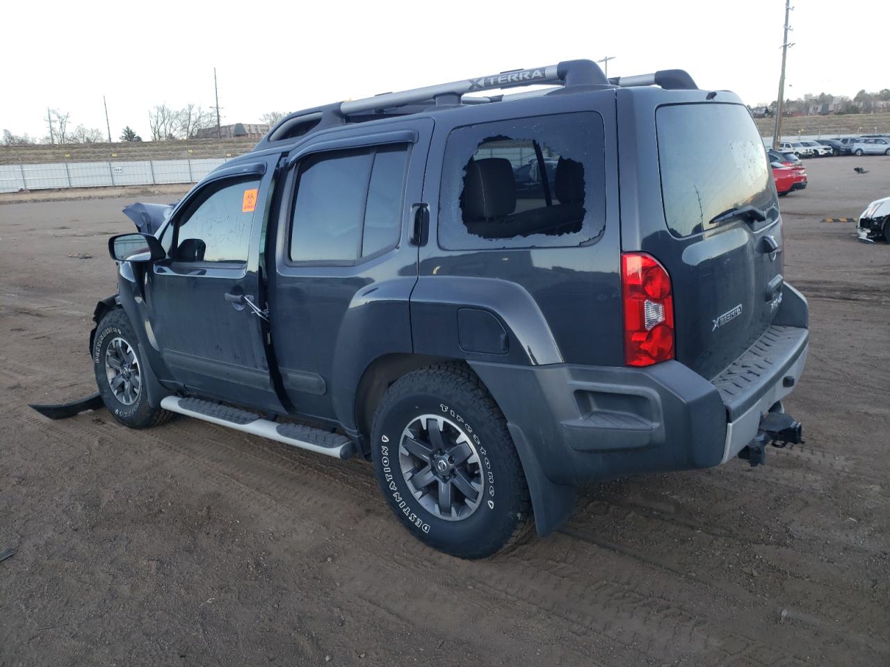 VIN 5N1AN0NW7FN651071 2015 NISSAN XTERRA no.2