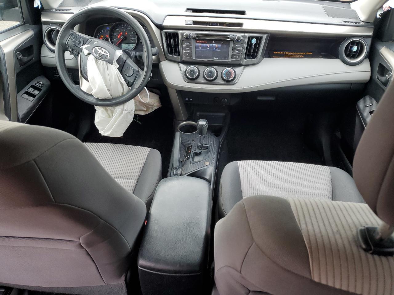 2015 Toyota RAV 4 - Image 8