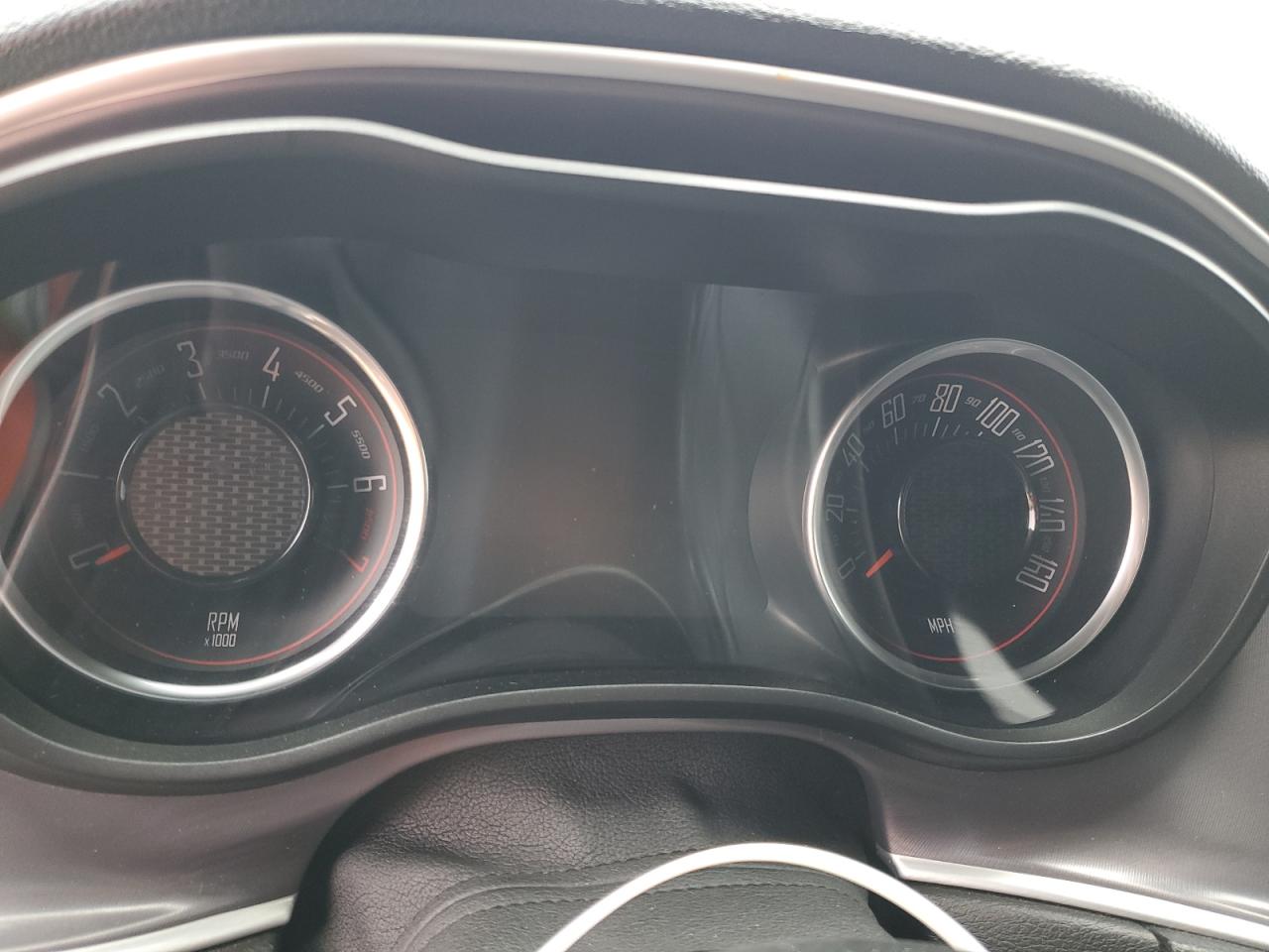 2019 Dodge Challenger - Image 9