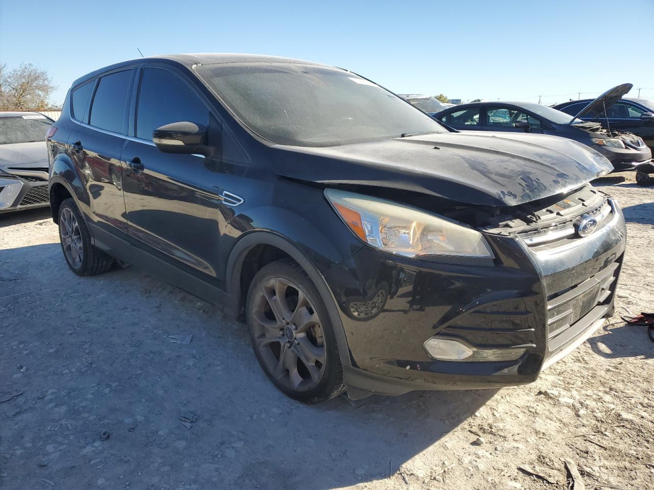 VIN 1FMCU0HX8DUD57438 2013 FORD ESCAPE no.4