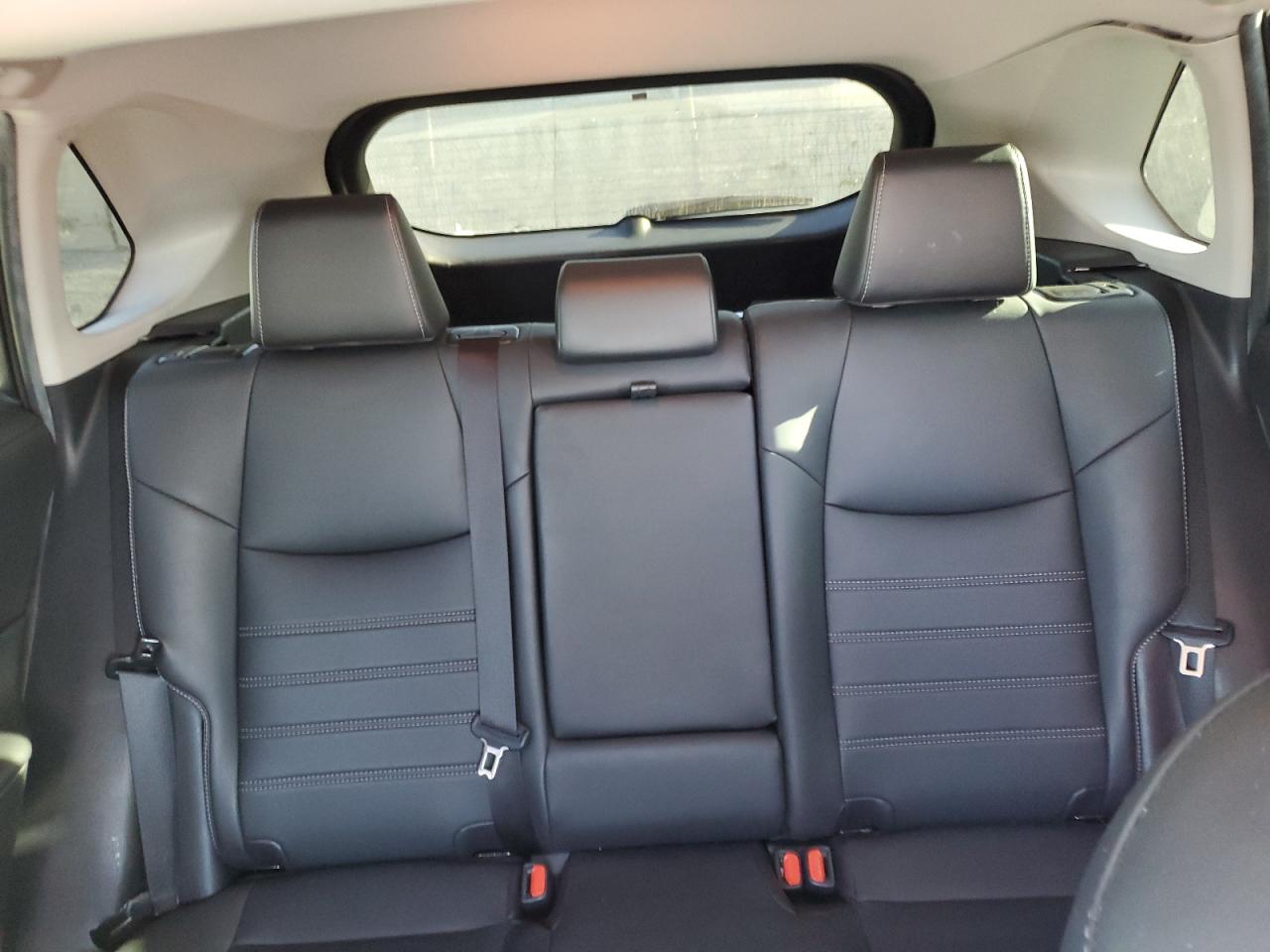 2021 Toyota RAV 4 - Image 10