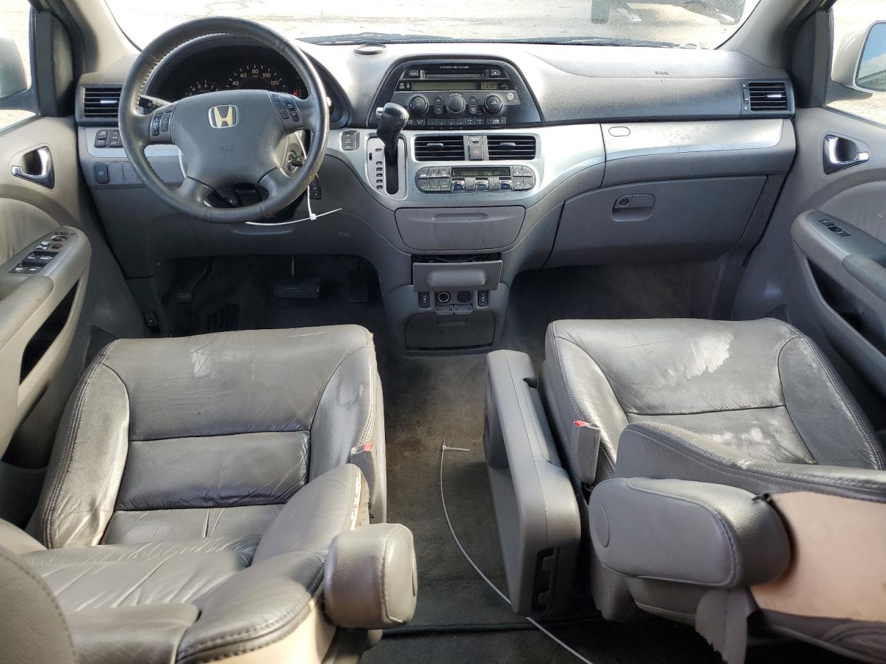 2008 Honda Odyssey - Image 8
