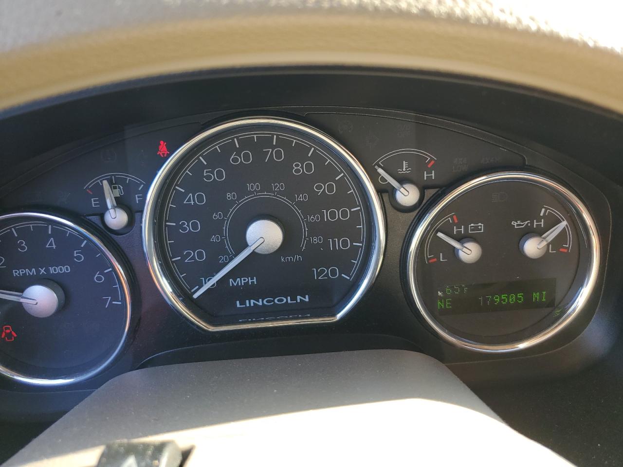 2006 Lincoln Mark Lt VIN: 5LTPW16506FJ10412 Lot: 84032064