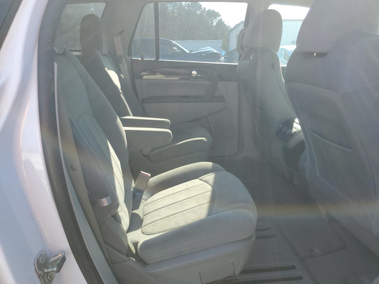 2017 Buick Enclave - Image 10