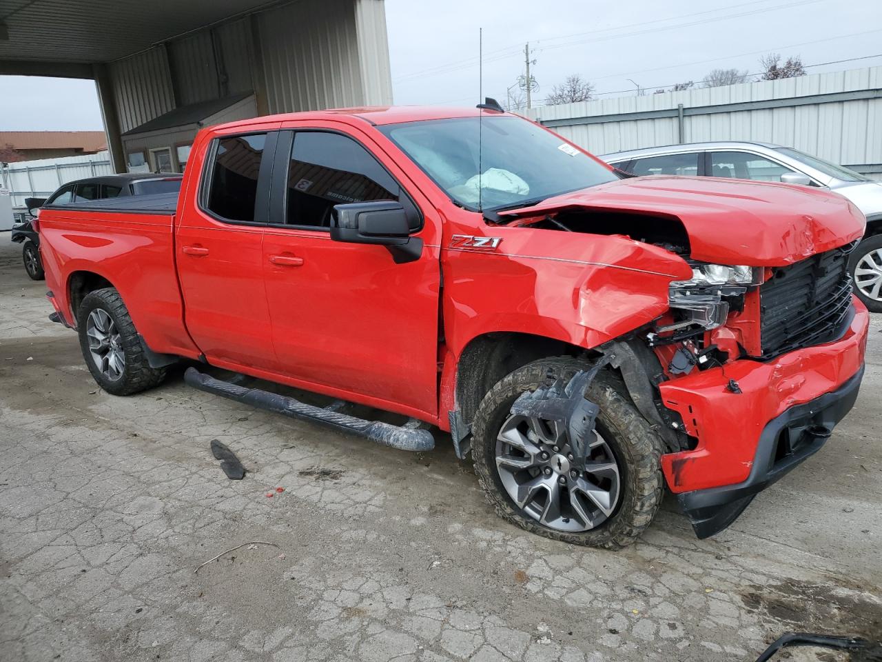 2019 Chevrolet Silverado - Image 4