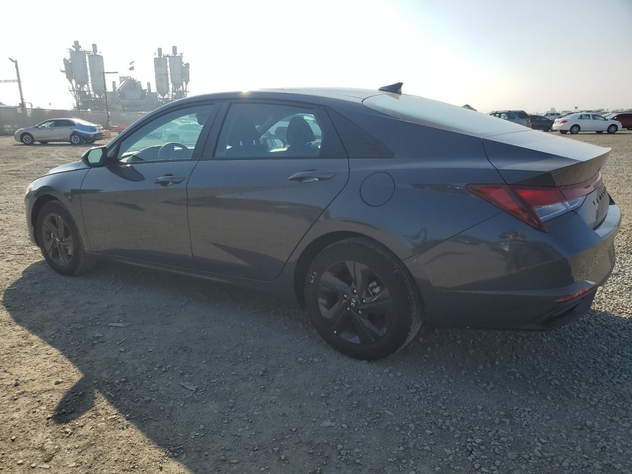 2023 Hyundai Elantra - Image 2