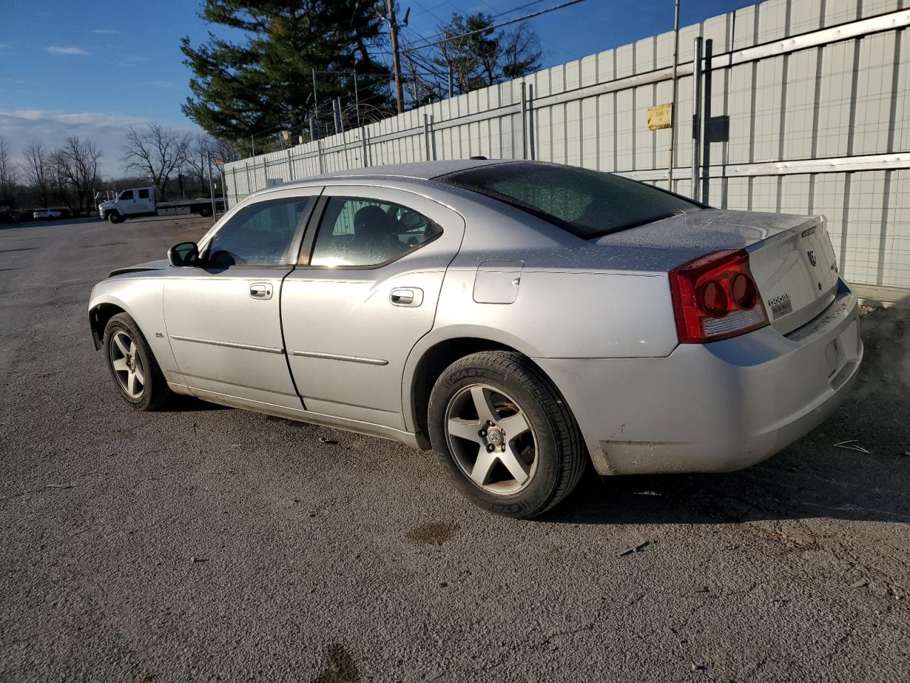 2010 Dodge Charger - Image 2