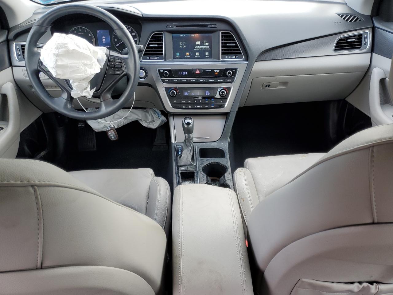 2016 Hyundai Sonata - Image 8
