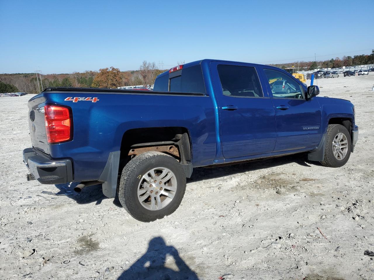 2015 Chevrolet Silverado - Image 3