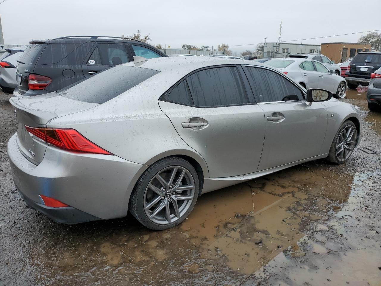 VIN JTHBE1D20H5030981 2017 LEXUS IS no.3