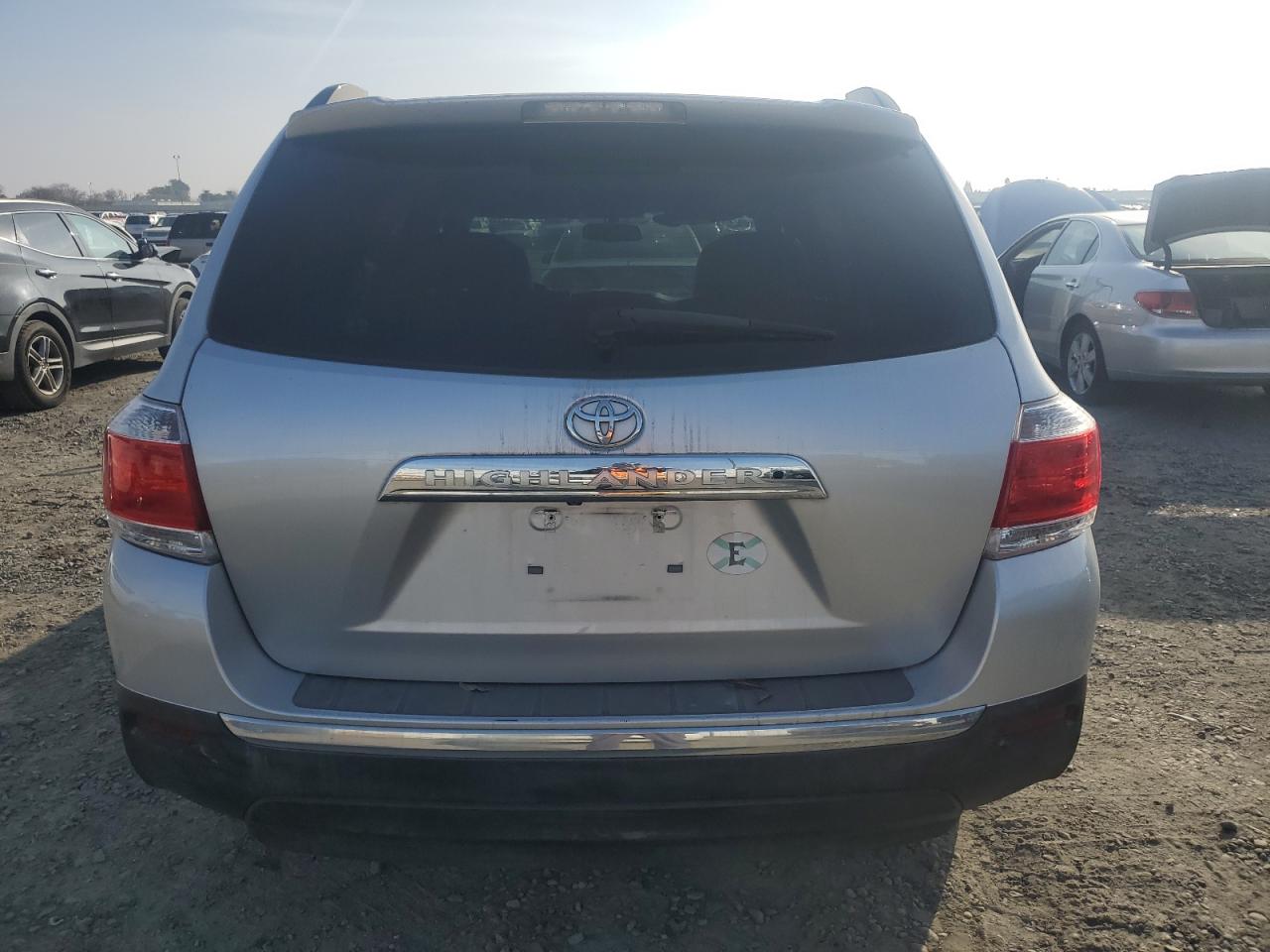 VIN 5TDZK3EH2DS124484 2013 TOYOTA HIGHLANDER no.6