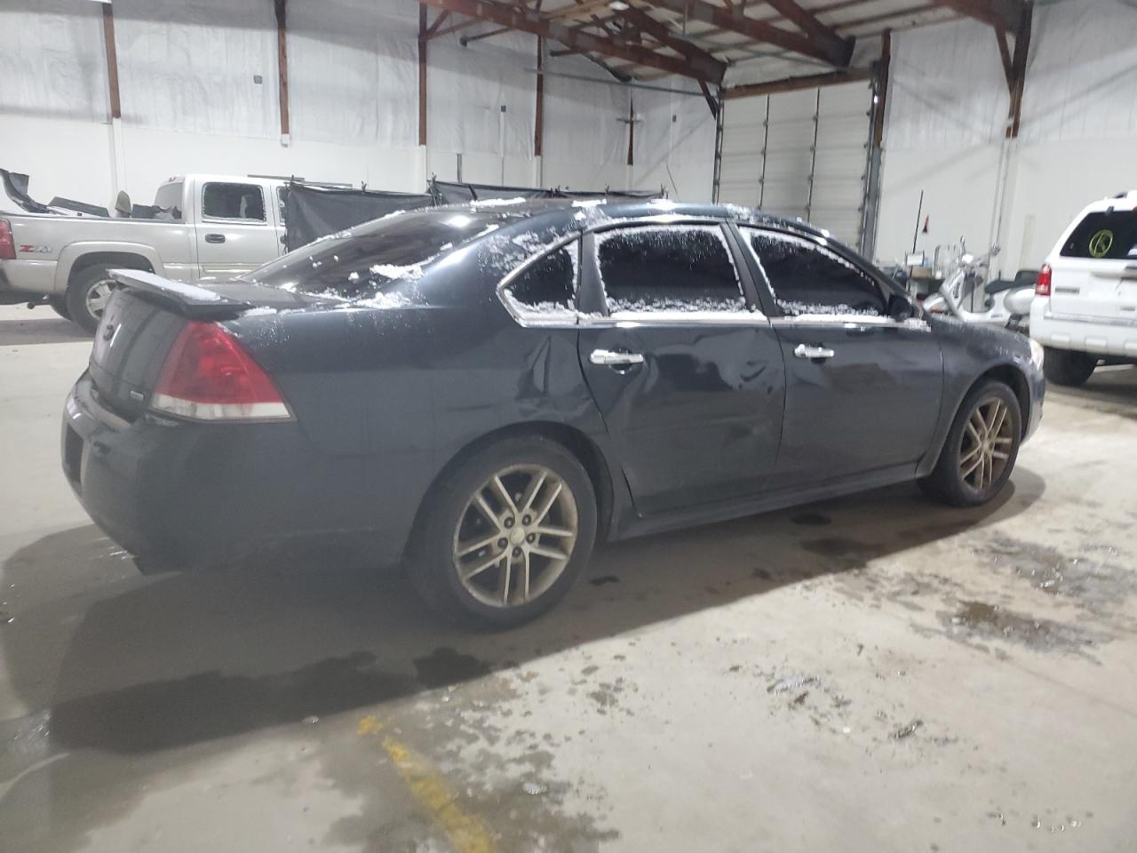 VIN 2G1WC5E3XE1134892 2014 CHEVROLET IMPALA no.3