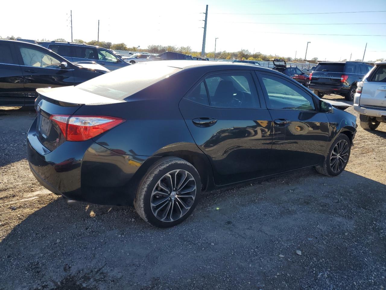 VIN 2T1BURHE4FC276357 2015 TOYOTA COROLLA no.3