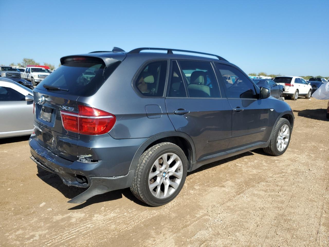 VIN 5UXZV4C54D0B03579 2013 BMW X5 no.3