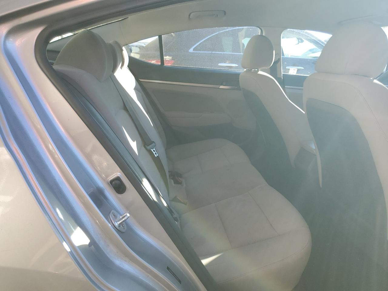 2020 Hyundai Elantra - Image 10