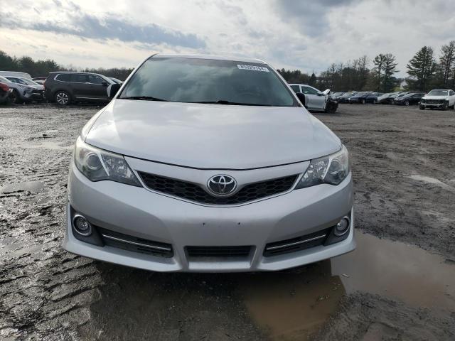  TOYOTA CAMRY 2014 Серый