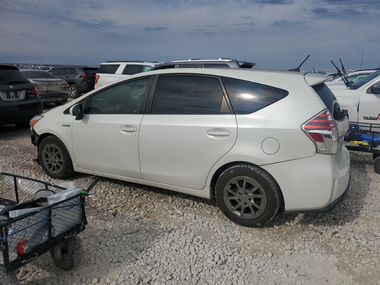2016 Toyota Prius - Image 2