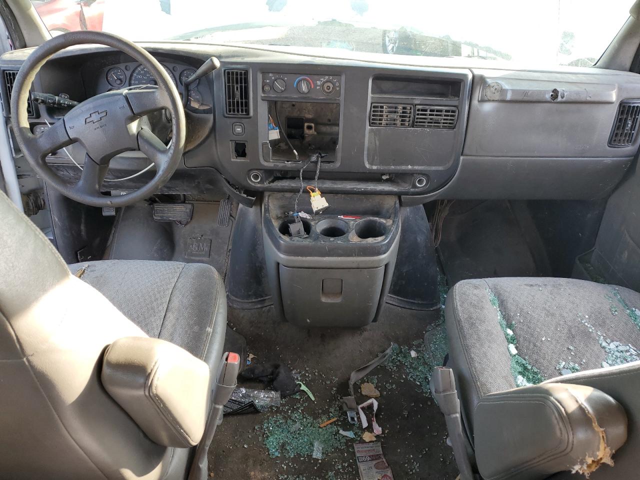 2006 Chevrolet Express - Image 8