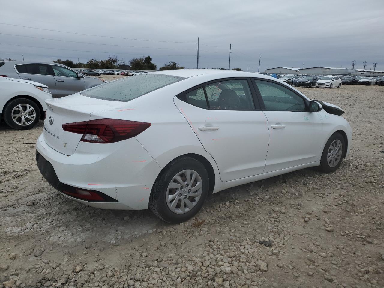 VIN 5NPD74LF2KH427156 2019 HYUNDAI ELANTRA no.3