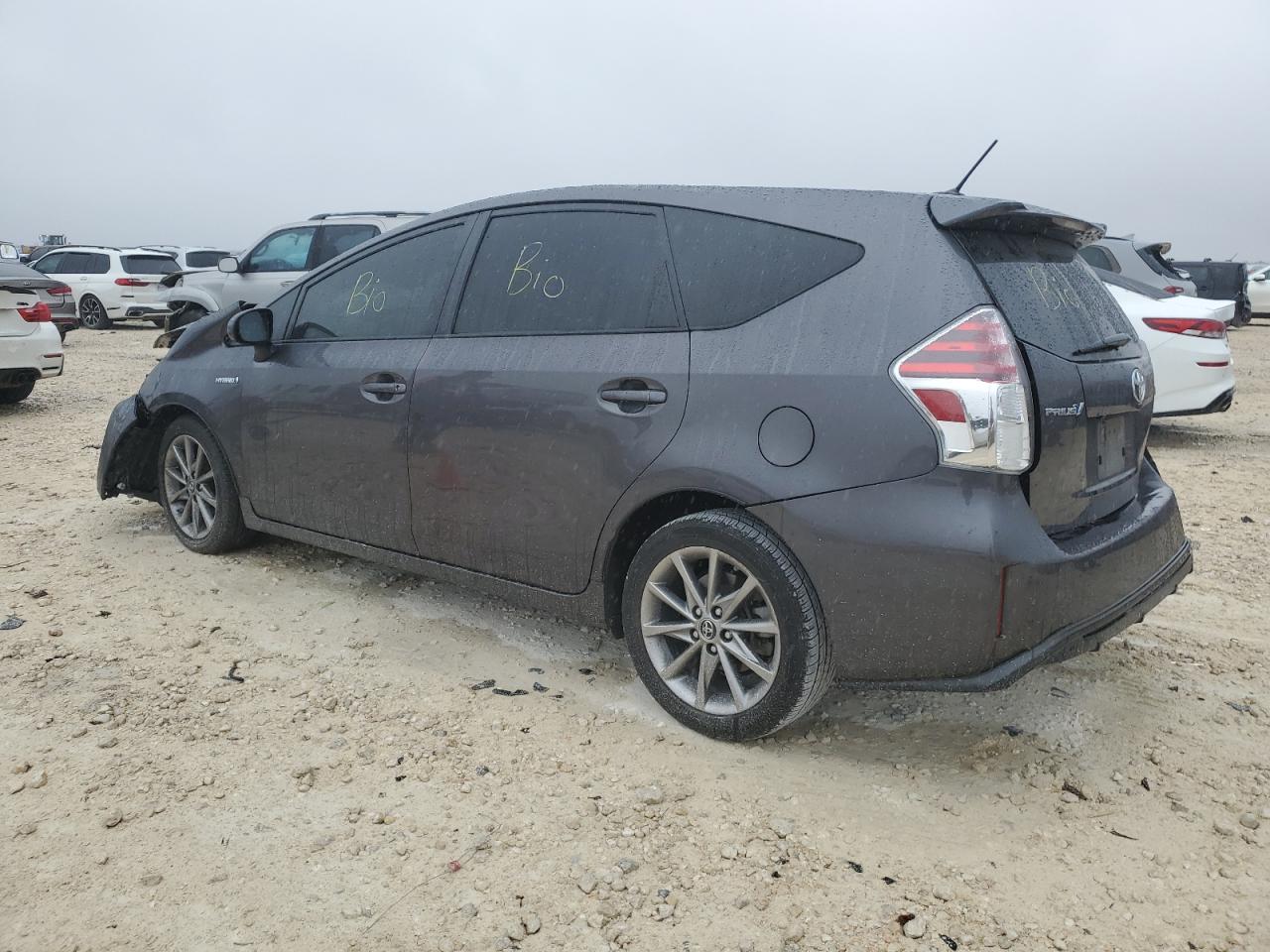 2017 Toyota Prius - Image 2