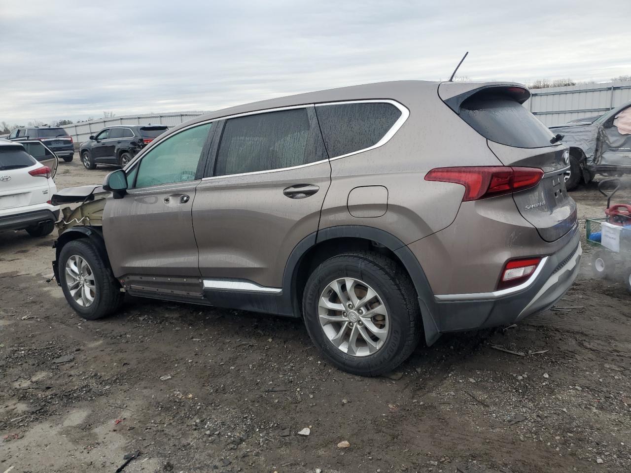 VIN 5NMS23AD8KH101473 2019 HYUNDAI SANTA FE no.2