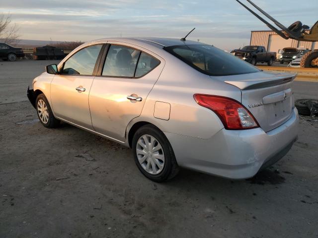  NISSAN VERSA 2015 Сріблястий