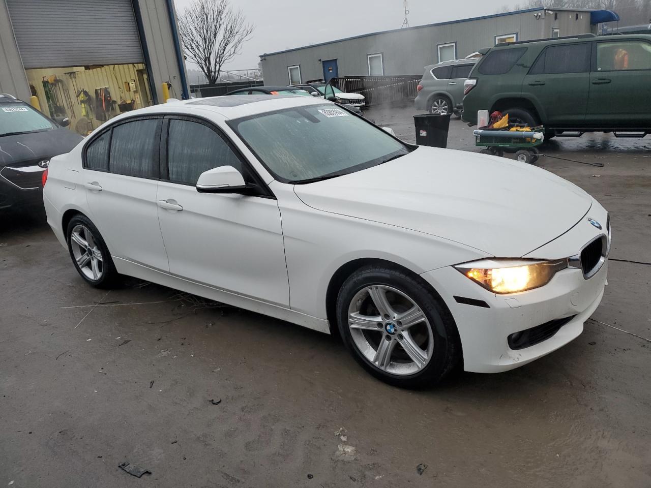 VIN WBA3B5C56DF595920 2013 BMW 3 SERIES no.4