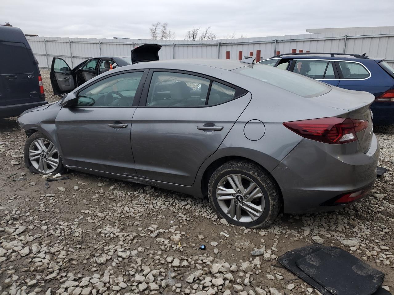 2020 Hyundai Elantra - Image 2