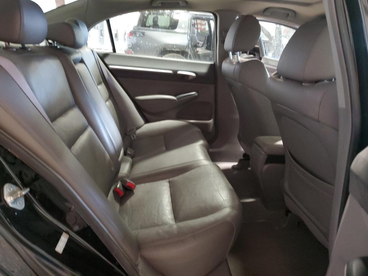 2010 Honda Civic - Image 10
