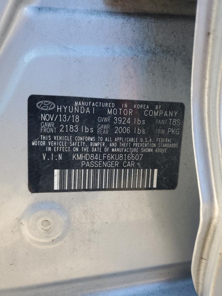 2019 Hyundai Elantra - Image 12