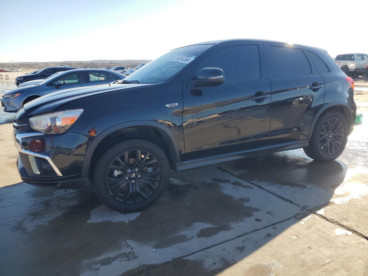 2019 Mitsubishi Outlander - Image 1