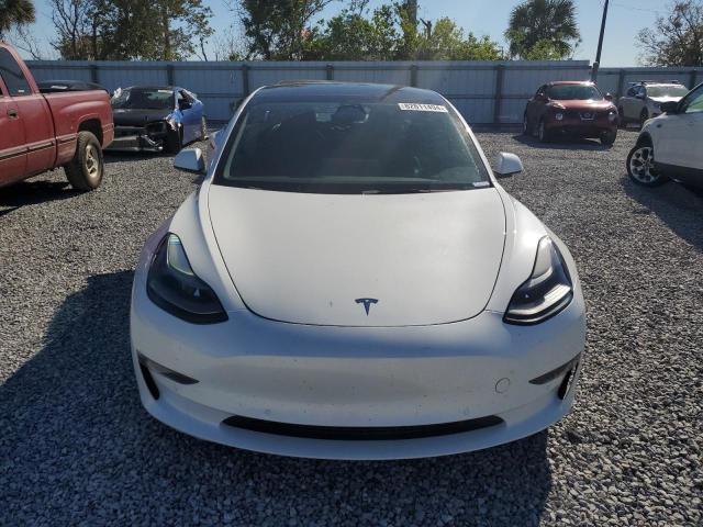  TESLA MODEL 3 2021 Белы