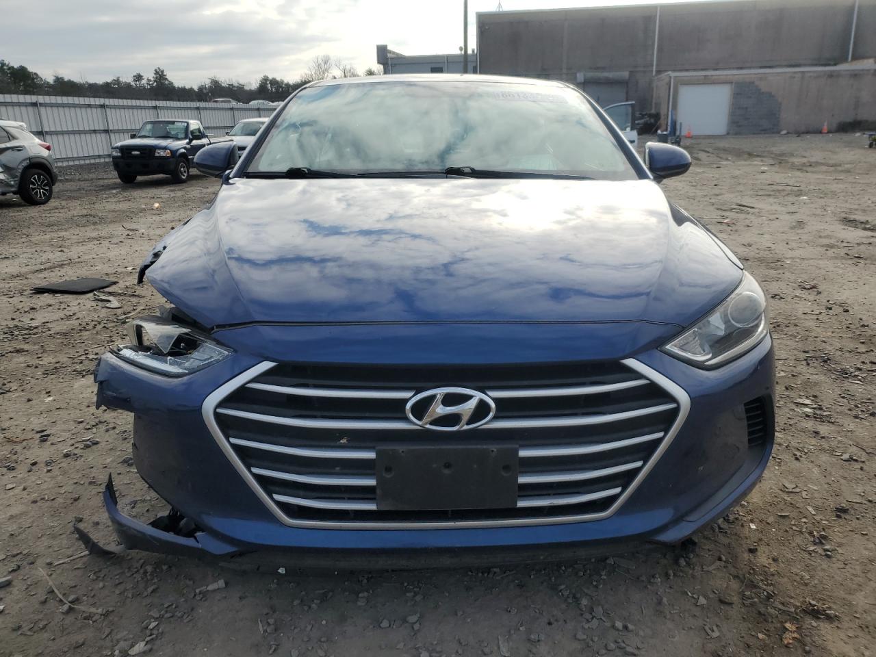 2018 Hyundai Elantra - Image 5