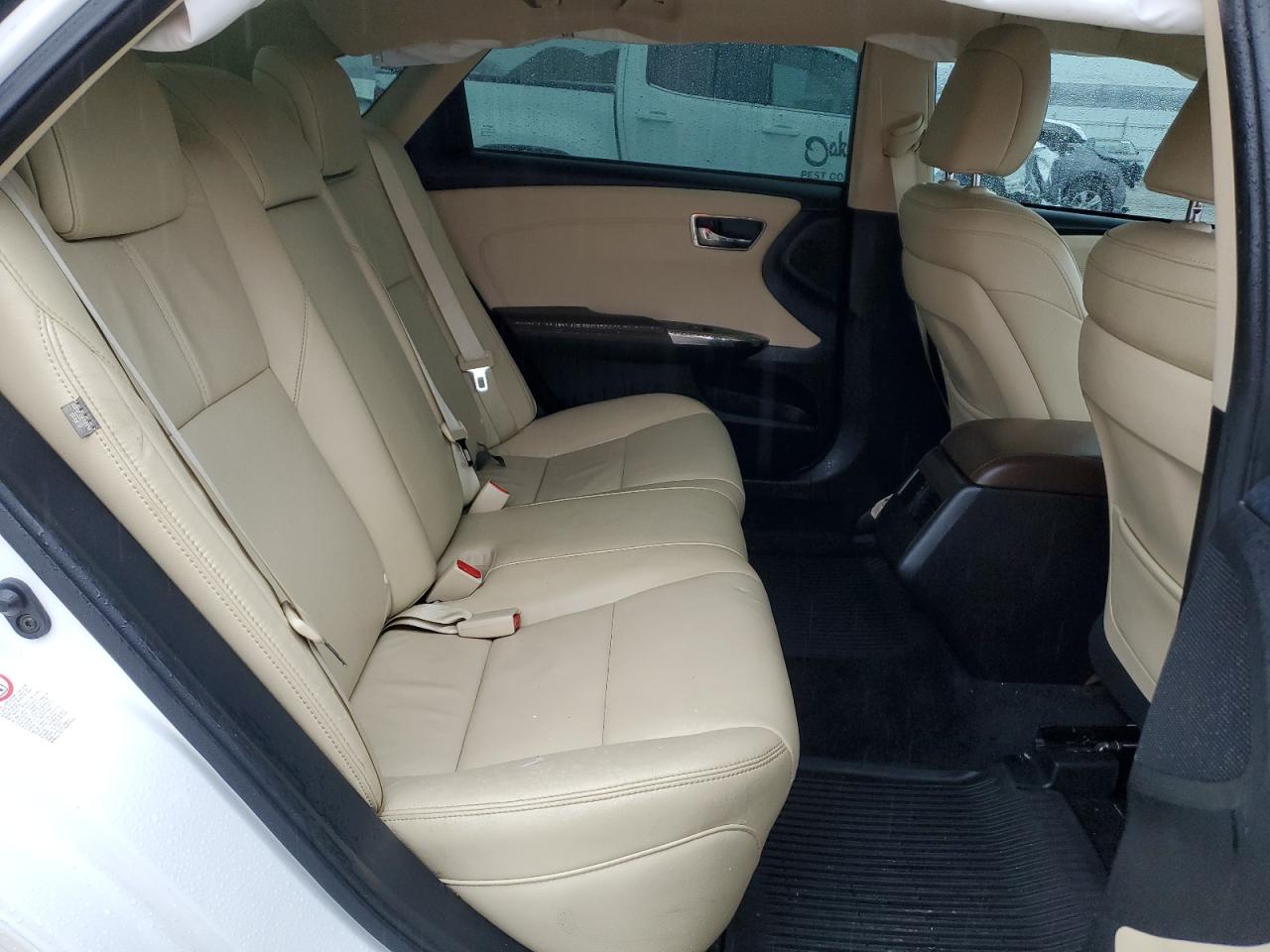 2018 Toyota Avalon - Image 10