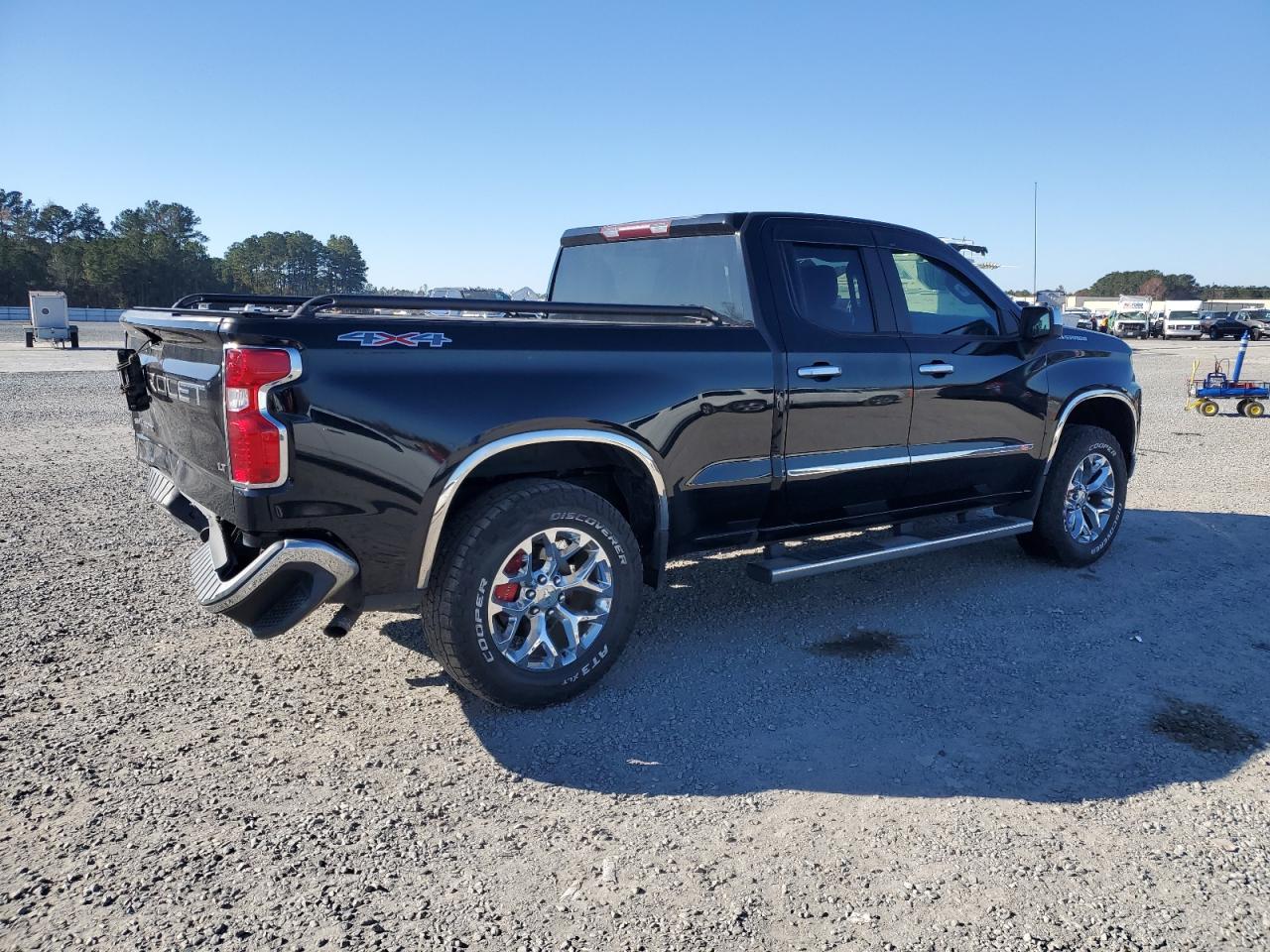 2020 Chevrolet Silverado - Image 3