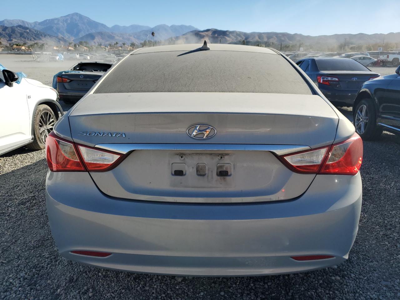 2011 Hyundai Sonata - Image 6