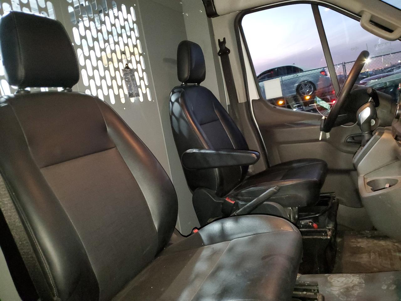 2020 Ford Transit - Image 11