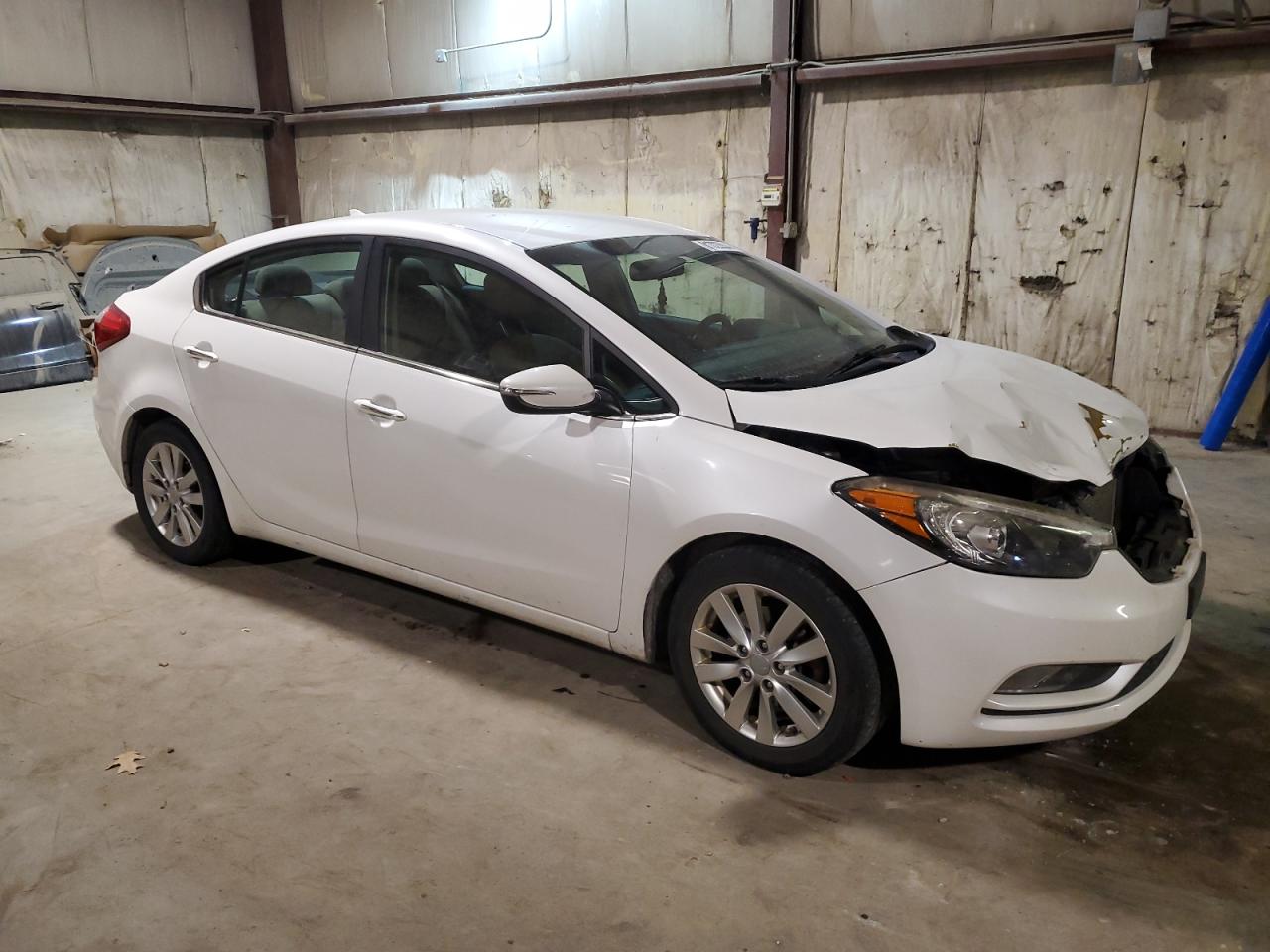 VIN KNAFX4A87E5095746 2014 KIA FORTE no.4