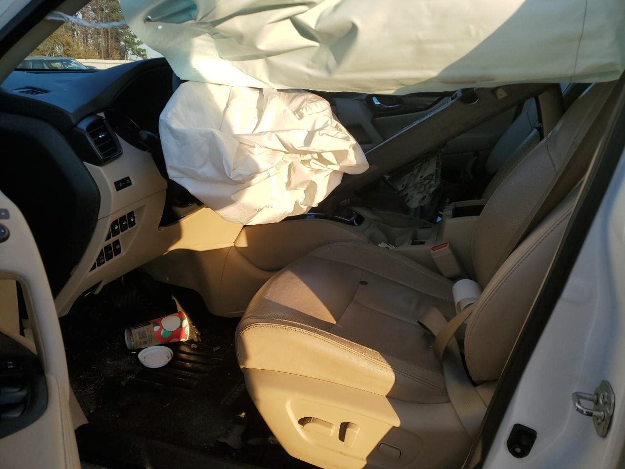 2019 Nissan Rogue - Image 7