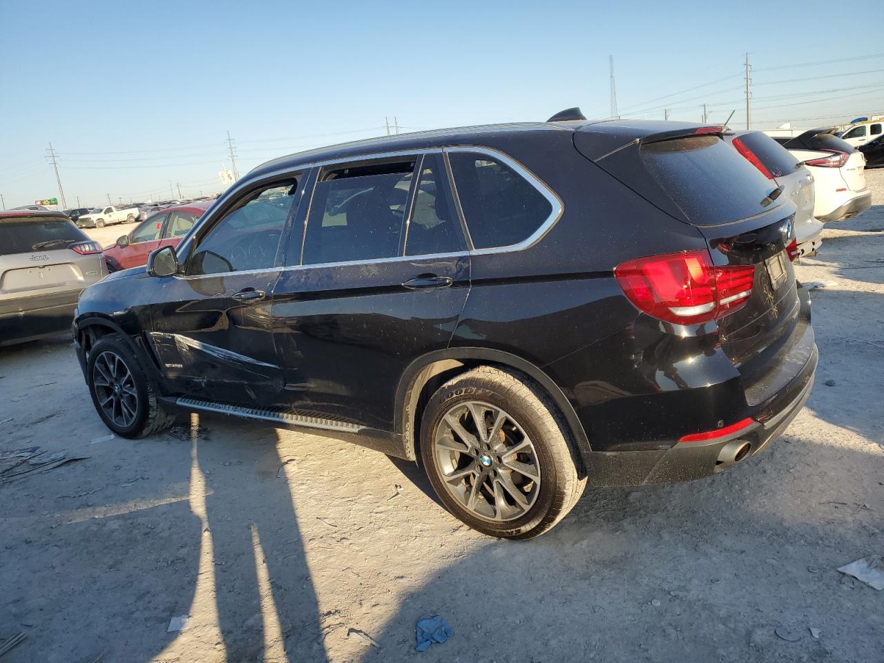 5UXKR0C56H0U52017 2017 BMW X5 - Image 2